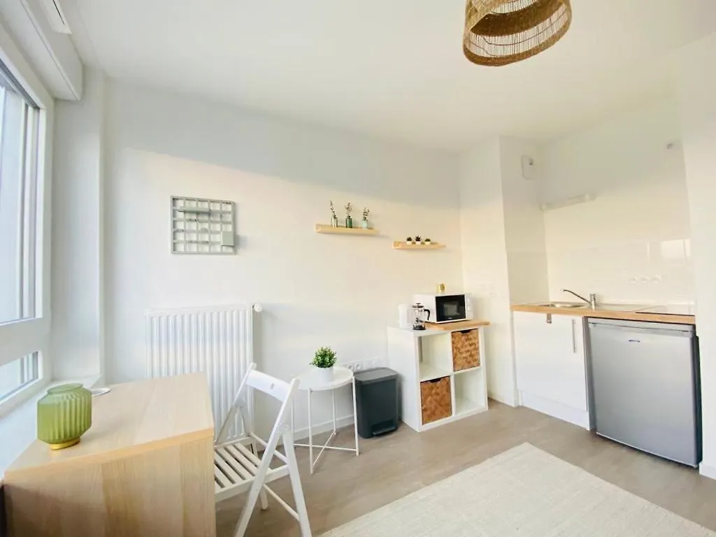 Апартаменты Le Saint Martin, Rennes Nord 0*,  Франция